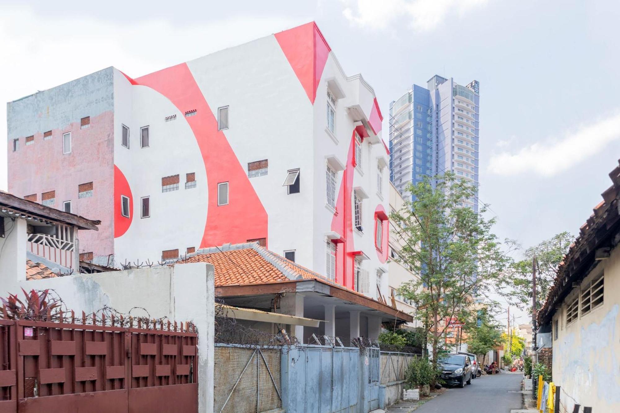 Oyo 1111 Pasar Baru Inn Jakarta Extérieur photo