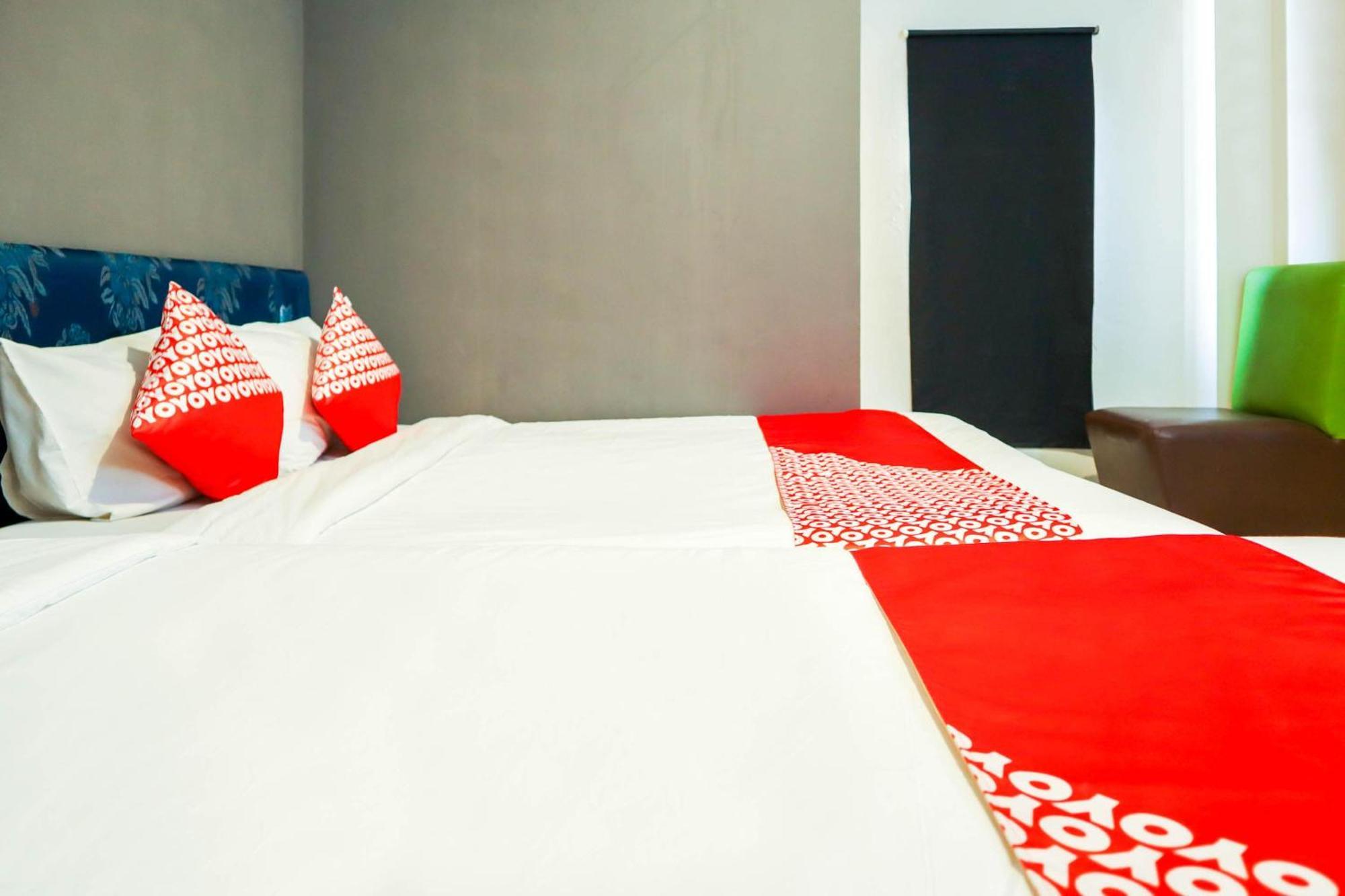 Oyo 1111 Pasar Baru Inn Jakarta Extérieur photo