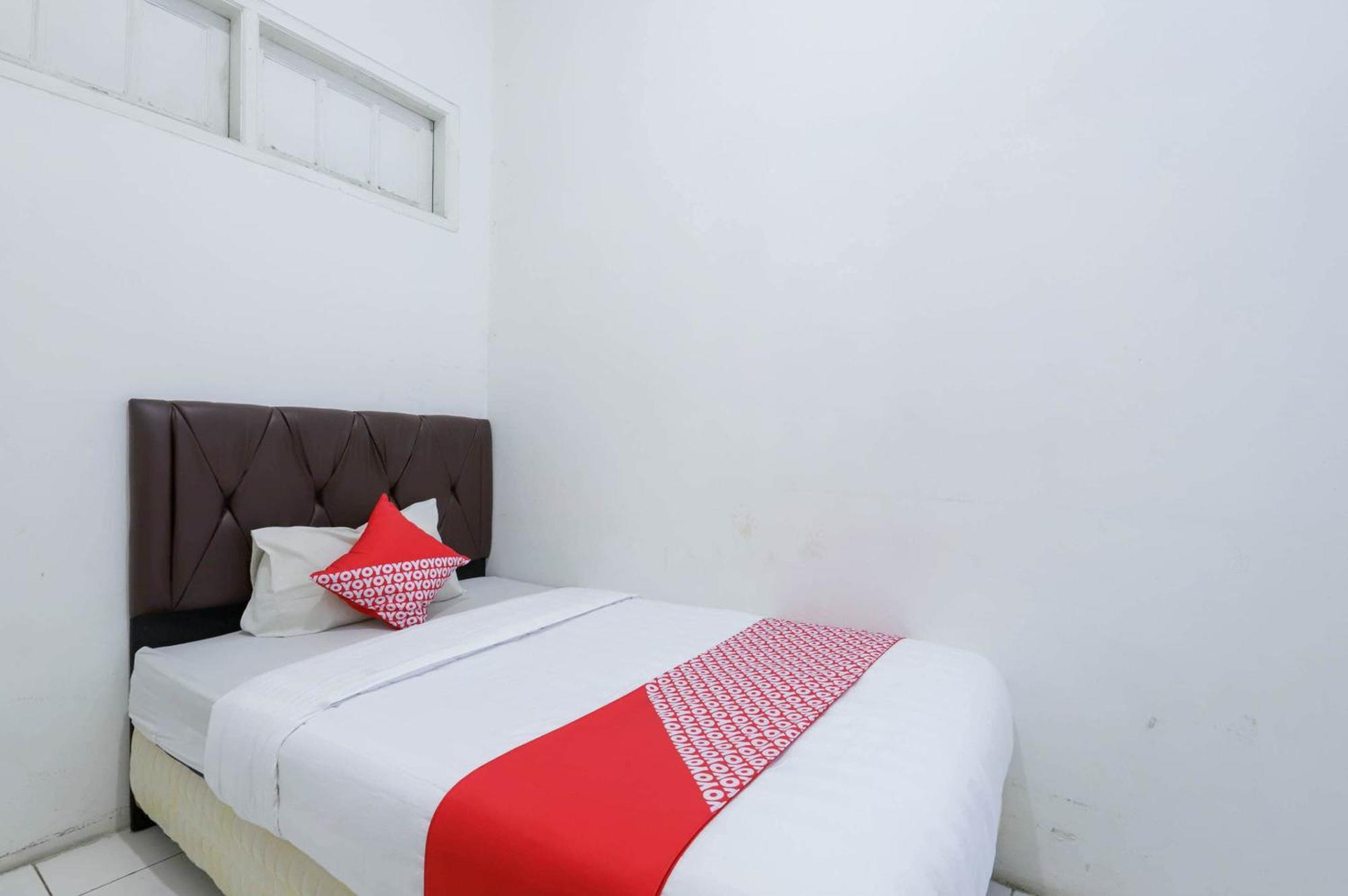Oyo 1111 Pasar Baru Inn Jakarta Extérieur photo